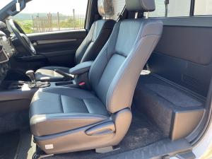 Toyota Hilux 2.8GD-6 Xtra cab Legend auto - Image 28