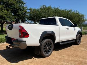 Toyota Hilux 2.8GD-6 Xtra cab Legend auto - Image 2