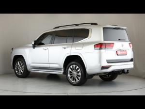 Toyota Land Cruiser 300 3.3D ZX - Image 8