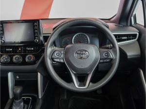 Toyota Corolla Cross 1.8 Xi - Image 10