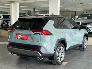 Toyota RAV4 2.0 VX - Image 2