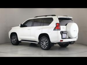 Toyota Land Cruiser Prado 2.8GD VX - Image 8