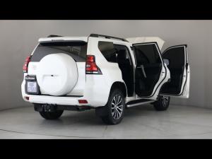 Toyota Land Cruiser Prado 2.8GD VX - Image 9