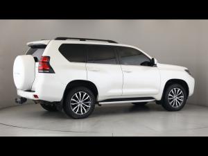 Toyota Land Cruiser Prado 2.8GD VX - Image 2