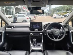 Toyota RAV4 2.0 VX - Image 6