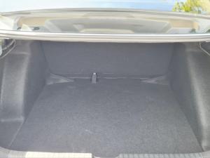Volkswagen Polo 1.6 - Image 15