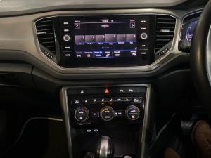 Volkswagen T-ROC 2.0 TSI Design 4MOT DSG - Image 10