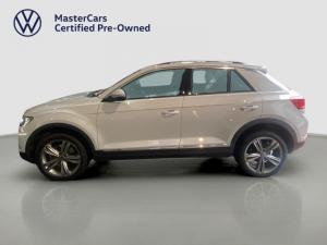 Volkswagen T-ROC 2.0 TSI Design 4MOT DSG - Image 2