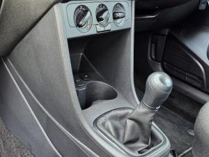 Volkswagen Polo Vivo 1.4 - Image 10