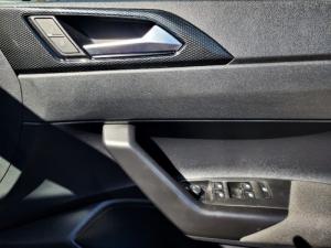Volkswagen Polo 1.0 TSI Life - Image 21