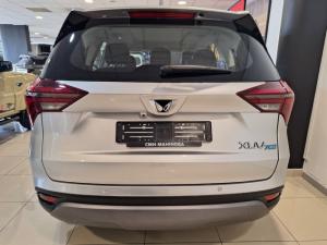 Mahindra XUV700 2.0T AX7L - Image 9