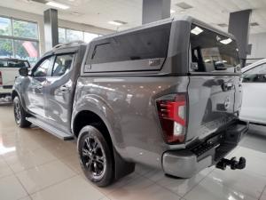 Nissan Navara 2.5DDTi double cab LE 4x4 - Image 4