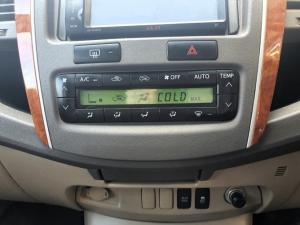 Toyota Fortuner 3.0D-4D 4x4 auto - Image 11