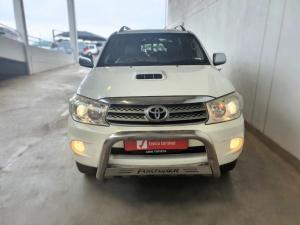 Toyota Fortuner 3.0D-4D 4x4 auto - Image 2