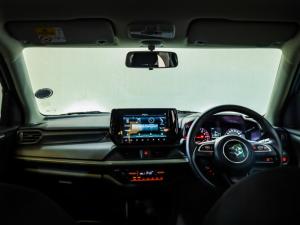 Suzuki Swift 1.2 GLX auto - Image 13