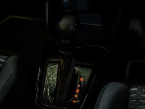 Suzuki Swift 1.2 GLX auto - Image 15