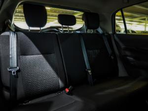Suzuki Swift 1.2 GLX auto - Image 20