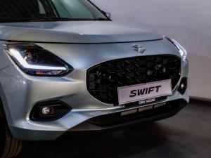 Suzuki Swift 1.2 GLX auto - Image 5