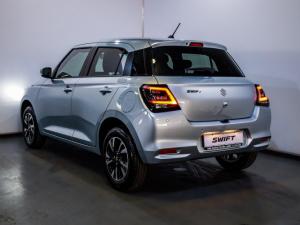 Suzuki Swift 1.2 GLX auto - Image 7