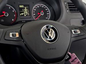 Volkswagen Polo Vivo hatch 1.4 Life - Image 13