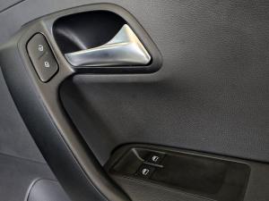Volkswagen Polo Vivo hatch 1.4 Life - Image 18