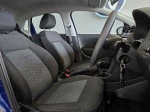 Volkswagen Polo Vivo hatch 1.4 Life - Image 15