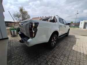 Isuzu D-Max 3.0TD double cab LSE - Image 2