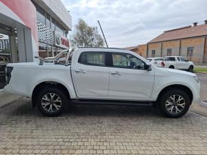 Isuzu D-Max 3.0TD double cab LSE - Image 3