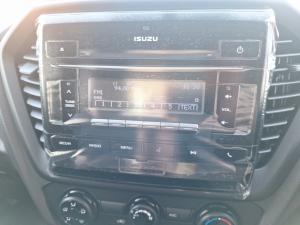 Isuzu D-Max 1.9TD single cab - Image 10
