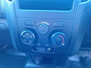 Isuzu D-Max Gen 6 250c single cab - Image 11