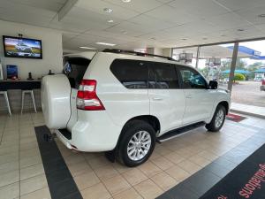 Toyota Land Cruiser Prado 4.0 VX - Image 5