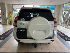 Toyota Land Cruiser Prado 4.0 VX - Image 10