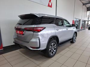 Toyota Fortuner 2.4GD-6 auto - Image 3