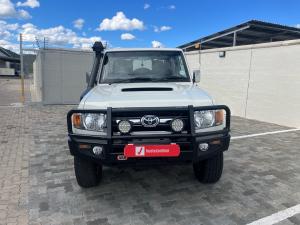 Toyota Land Cruiser 79 4.5D-4D V8 double cab LX - Image 5