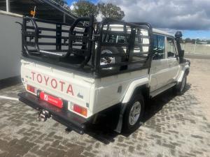 Toyota Land Cruiser 79 4.5D-4D V8 double cab LX - Image 2