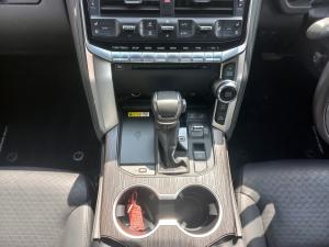 Toyota Land Cruiser 300 3.3D GR-Sport - Image 12