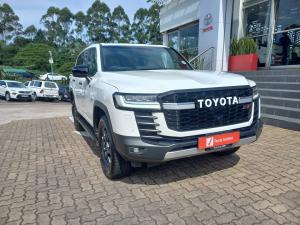 Toyota Land Cruiser 300 3.3D GR-Sport - Image 1