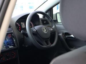 Volkswagen Polo Vivo 1.6 Life TIP - Image 13