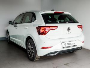 Volkswagen Polo hatch 1.0TSI Life manual - Image 7