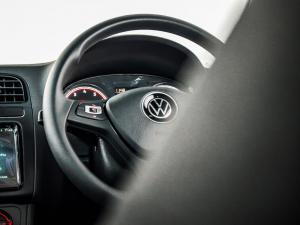 Volkswagen Polo Vivo hatch 1.4 Life - Image 12