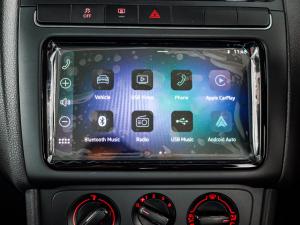 Volkswagen Polo Vivo hatch 1.4 Life - Image 17