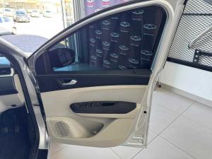 Renault Triber 1.0 Prestige / Intens - Image 15