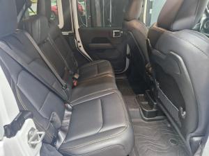 Jeep Wrangler Unlimited 2.0T Sahara - Image 10