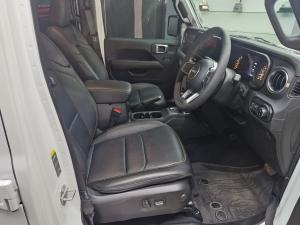 Jeep Wrangler Unlimited 2.0T Sahara - Image 12