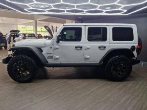 Jeep Wrangler Unlimited 2.0T Sahara - Image 12