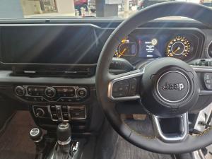 Jeep Wrangler Unlimited 2.0T Sahara - Image 13