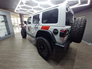 Jeep Wrangler Unlimited 2.0T Sahara - Image 5