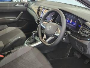 Volkswagen Polo hatch 1.0TSI Life auto - Image 4