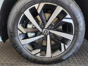 Volkswagen Polo hatch 1.0TSI Life auto - Image 9