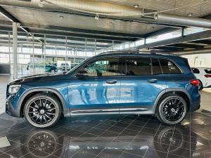 Mercedes-Benz GLB GLB220d 4Matic AMG Line - Image 4